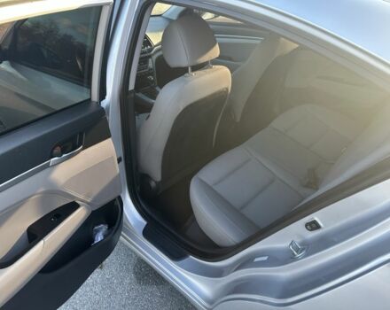 Серый Хендай Элантра, объемом двигателя 2 л и пробегом 186 тыс. км за 10500 $, фото 10 на Automoto.ua