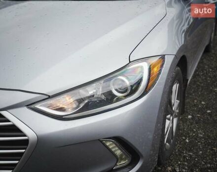 Серый Хендай Элантра, объемом двигателя 2 л и пробегом 147 тыс. км за 10499 $, фото 6 на Automoto.ua