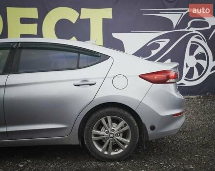 Серый Хендай Элантра, объемом двигателя 2 л и пробегом 147 тыс. км за 10499 $, фото 3 на Automoto.ua