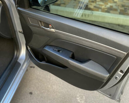 Хендай Элантра 2016 в Киеве на Automoto.ua Серый Хендай Элантра, объемом двигателя 2 л и пробегом 122 тыс. км за 14000 $, фото 27 на Automoto.ua