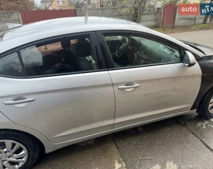 Серый Хендай Элантра, объемом двигателя 2 л и пробегом 150 тыс. км за 3800 $, фото 1 на Automoto.ua