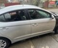 Серый Хендай Элантра, объемом двигателя 2 л и пробегом 150 тыс. км за 3800 $, фото 1 на Automoto.ua