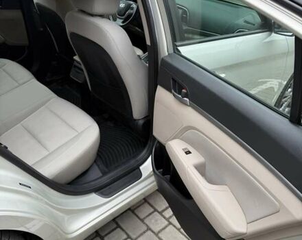 Серый Хендай Элантра, объемом двигателя 2 л и пробегом 115 тыс. км за 11150 $, фото 41 на Automoto.ua