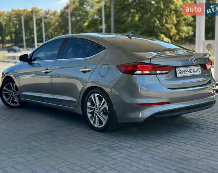 Хендай Элантра 2016 в Днепре (Днепропетровске) на Automoto.ua Серый Хендай Элантра, объемом двигателя 2 л и пробегом 199 тыс. км за 10999 $, фото 6 на Automoto.ua