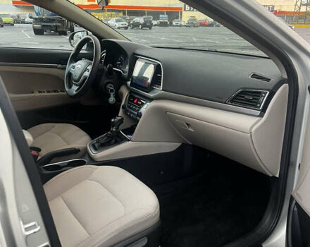 Серый Хендай Элантра, объемом двигателя 2 л и пробегом 136 тыс. км за 10700 $, фото 12 на Automoto.ua