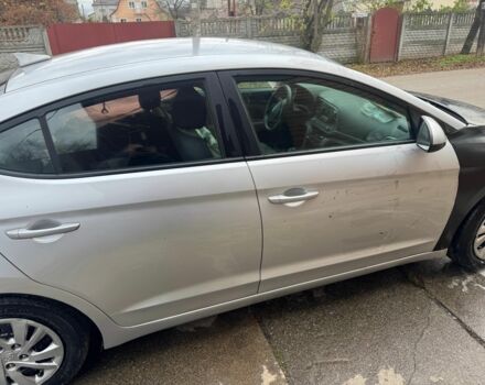 Серый Хендай Элантра, объемом двигателя 2 л и пробегом 150 тыс. км за 3800 $, фото 1 на Automoto.ua