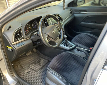 Хендай Элантра 2016 в Киеве на Automoto.ua Серый Хендай Элантра, объемом двигателя 2 л и пробегом 122 тыс. км за 14000 $, фото 22 на Automoto.ua