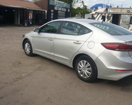 Серый Хендай Элантра, объемом двигателя 1.8 л и пробегом 380 тыс. км за 7800 $, фото 7 на Automoto.ua