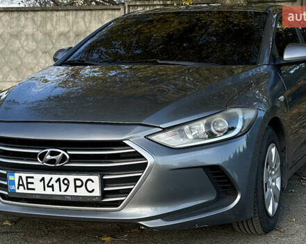 Серый Хендай Элантра, объемом двигателя 1.59 л и пробегом 179 тыс. км за 10699 $, фото 1 на Automoto.ua