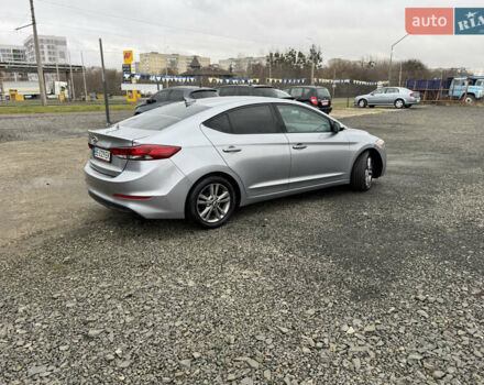 Серый Хендай Элантра, объемом двигателя 2 л и пробегом 135 тыс. км за 9999 $, фото 3 на Automoto.ua