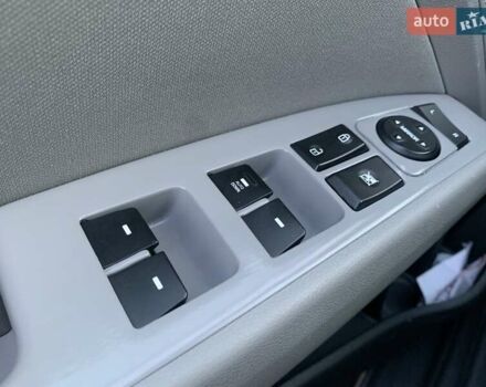 Сірий Хендай Елантра, об'ємом двигуна 2 л та пробігом 169 тис. км за 11700 $, фото 26 на Automoto.ua