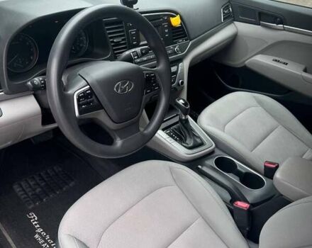 Серый Хендай Элантра, объемом двигателя 2 л и пробегом 173 тыс. км за 10850 $, фото 9 на Automoto.ua