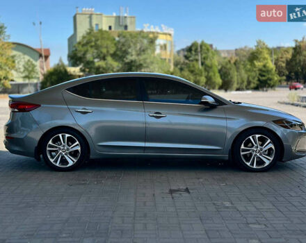 Хендай Элантра 2016 в Днепре (Днепропетровске) на Automoto.ua Серый Хендай Элантра, объемом двигателя 2 л и пробегом 199 тыс. км за 10999 $, фото 7 на Automoto.ua
