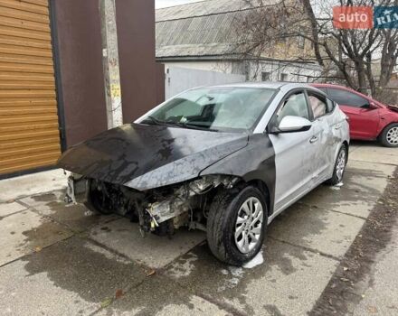 Серый Хендай Элантра, объемом двигателя 2 л и пробегом 150 тыс. км за 3800 $, фото 6 на Automoto.ua