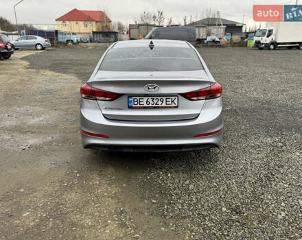 Серый Хендай Элантра, объемом двигателя 2 л и пробегом 135 тыс. км за 9999 $, фото 5 на Automoto.ua