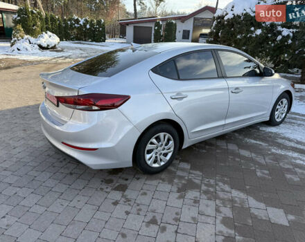Серый Хендай Элантра, объемом двигателя 2 л и пробегом 138 тыс. км за 9900 $, фото 3 на Automoto.ua