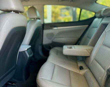 Хендай Элантра 2016 в Днепре (Днепропетровске) на Automoto.ua Серый Хендай Элантра, объемом двигателя 2 л и пробегом 199 тыс. км за 10999 $, фото 16 на Automoto.ua