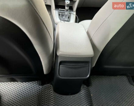 Серый Хендай Элантра, объемом двигателя 2 л и пробегом 115 тыс. км за 12000 $, фото 15 на Automoto.ua