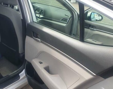 Серый Хендай Элантра, объемом двигателя 1.8 л и пробегом 380 тыс. км за 7800 $, фото 12 на Automoto.ua