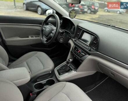 Серый Хендай Элантра, объемом двигателя 2 л и пробегом 135 тыс. км за 9999 $, фото 27 на Automoto.ua