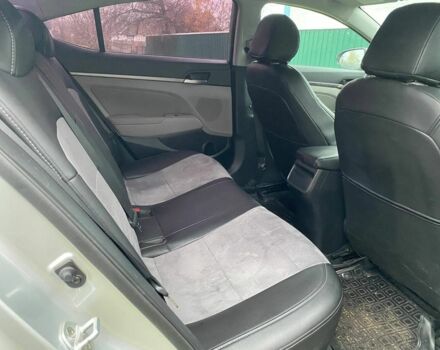 Серый Хендай Элантра, объемом двигателя 2 л и пробегом 115 тыс. км за 11300 $, фото 5 на Automoto.ua