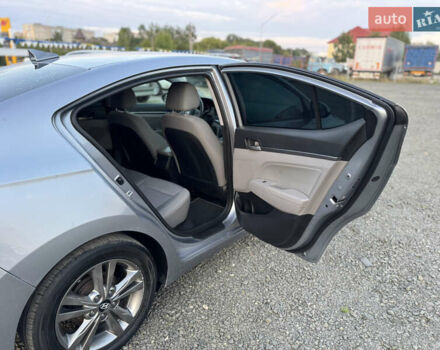 Сірий Хендай Елантра, об'ємом двигуна 2 л та пробігом 135 тис. км за 10899 $, фото 21 на Automoto.ua