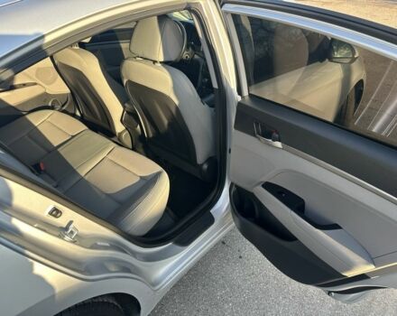 Серый Хендай Элантра, объемом двигателя 2 л и пробегом 186 тыс. км за 10500 $, фото 11 на Automoto.ua