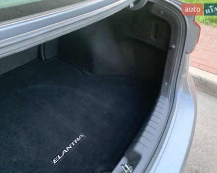 Сірий Хендай Елантра, об'ємом двигуна 2 л та пробігом 169 тис. км за 11700 $, фото 22 на Automoto.ua
