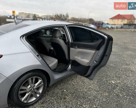 Серый Хендай Элантра, объемом двигателя 2 л и пробегом 135 тыс. км за 9999 $, фото 21 на Automoto.ua