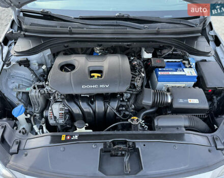 Сірий Хендай Елантра, об'ємом двигуна 2 л та пробігом 135 тис. км за 10899 $, фото 12 на Automoto.ua