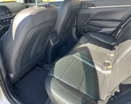 Серый Хендай Элантра, объемом двигателя 2 л и пробегом 151 тыс. км за 303 $, фото 6 на Automoto.ua