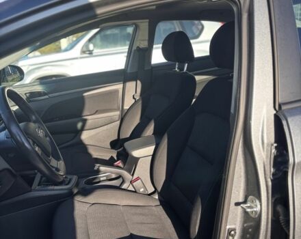 Хендай Элантра 2016 в Киеве на Automoto.ua Серый Хендай Элантра, объемом двигателя 2 л и пробегом 75 тыс. км за 14000 $, фото 11 на Automoto.ua