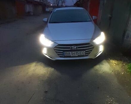 Серый Хендай Элантра, объемом двигателя 2 л и пробегом 95 тыс. км за 12500 $, фото 10 на Automoto.ua