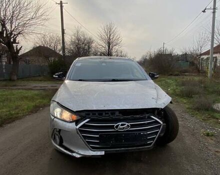 Серый Хендай Элантра, объемом двигателя 2 л и пробегом 150 тыс. км за 2800 $, фото 3 на Automoto.ua