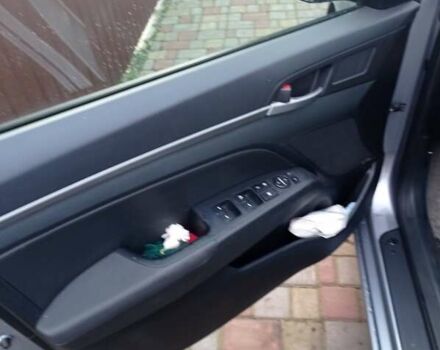 Серый Хендай Элантра, объемом двигателя 2 л и пробегом 90 тыс. км за 14000 $, фото 3 на Automoto.ua