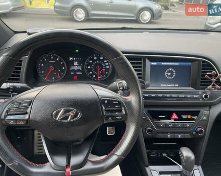 Серый Хендай Элантра, объемом двигателя 1.59 л и пробегом 110 тыс. км за 13000 $, фото 8 на Automoto.ua