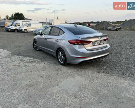 Сірий Хендай Елантра, об'ємом двигуна 2 л та пробігом 135 тис. км за 10899 $, фото 8 на Automoto.ua