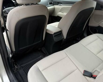 Серый Хендай Элантра, объемом двигателя 2 л и пробегом 115 тыс. км за 11150 $, фото 36 на Automoto.ua