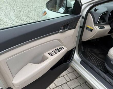 Серый Хендай Элантра, объемом двигателя 2 л и пробегом 115 тыс. км за 11150 $, фото 39 на Automoto.ua