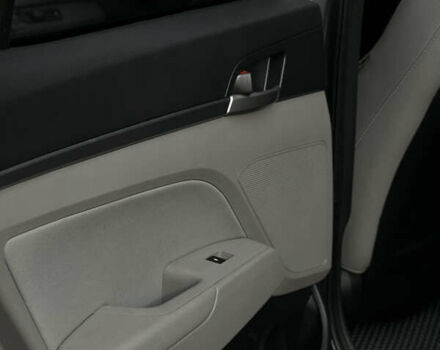 Серый Хендай Элантра, объемом двигателя 2 л и пробегом 115 тыс. км за 12000 $, фото 12 на Automoto.ua