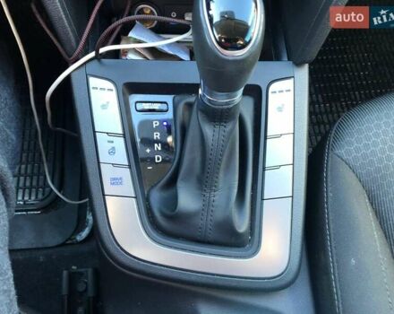 Серый Хендай Элантра, объемом двигателя 2 л и пробегом 81 тыс. км за 12000 $, фото 3 на Automoto.ua