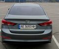 Сірий Хендай Елантра, об'ємом двигуна 1.6 л та пробігом 176 тис. км за 12500 $, фото 6 на Automoto.ua