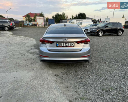 Сірий Хендай Елантра, об'ємом двигуна 2 л та пробігом 135 тис. км за 10899 $, фото 6 на Automoto.ua