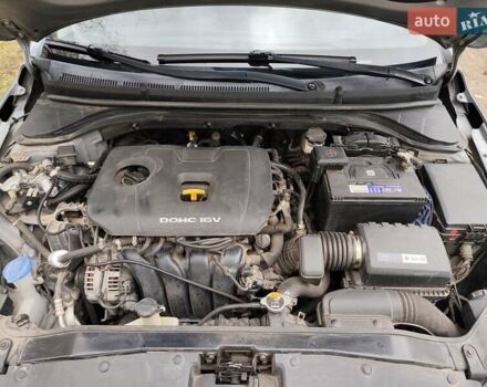 Серый Хендай Элантра, объемом двигателя 2 л и пробегом 179 тыс. км за 13800 $, фото 43 на Automoto.ua