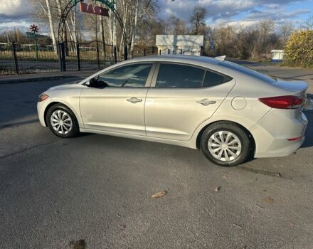 Серый Хендай Элантра, объемом двигателя 2 л и пробегом 186 тыс. км за 10500 $, фото 2 на Automoto.ua