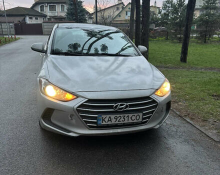 Серый Хендай Элантра, объемом двигателя 2 л и пробегом 161 тыс. км за 7300 $, фото 1 на Automoto.ua
