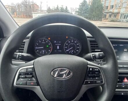 Серый Хендай Элантра, объемом двигателя 2 л и пробегом 177 тыс. км за 10500 $, фото 5 на Automoto.ua