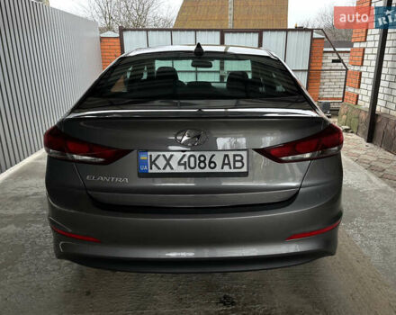 Серый Хендай Элантра, объемом двигателя 2 л и пробегом 35 тыс. км за 13300 $, фото 4 на Automoto.ua