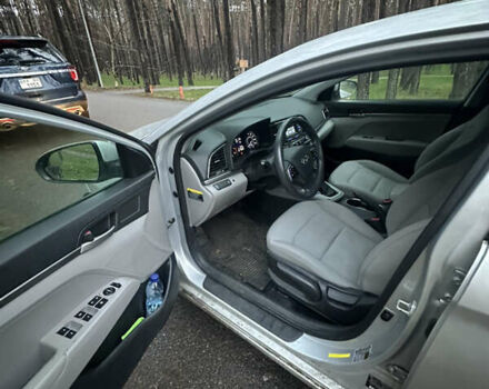 Серый Хендай Элантра, объемом двигателя 2 л и пробегом 161 тыс. км за 7300 $, фото 7 на Automoto.ua