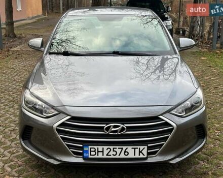 Серый Хендай Элантра, объемом двигателя 2 л и пробегом 160 тыс. км за 11200 $, фото 2 на Automoto.ua